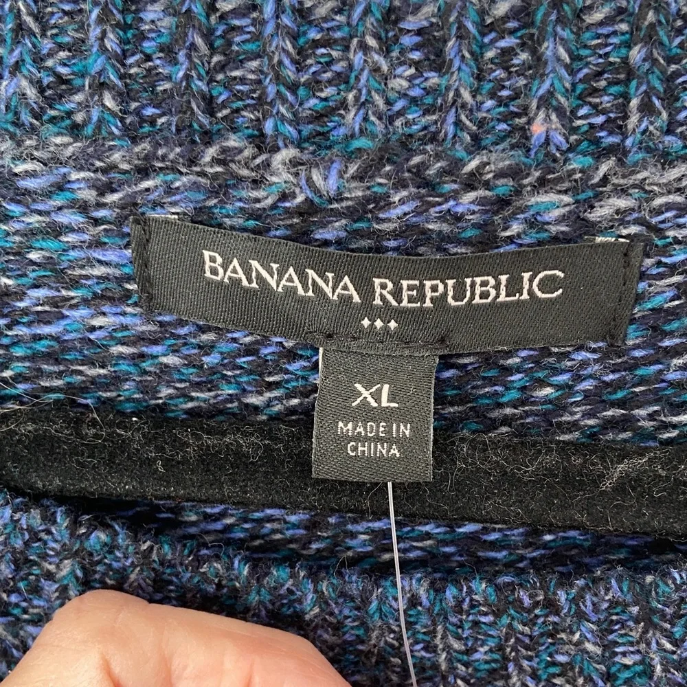 NWT Men's Multicolor Crewneck Sweater by Banana‎ Republic- Size XL